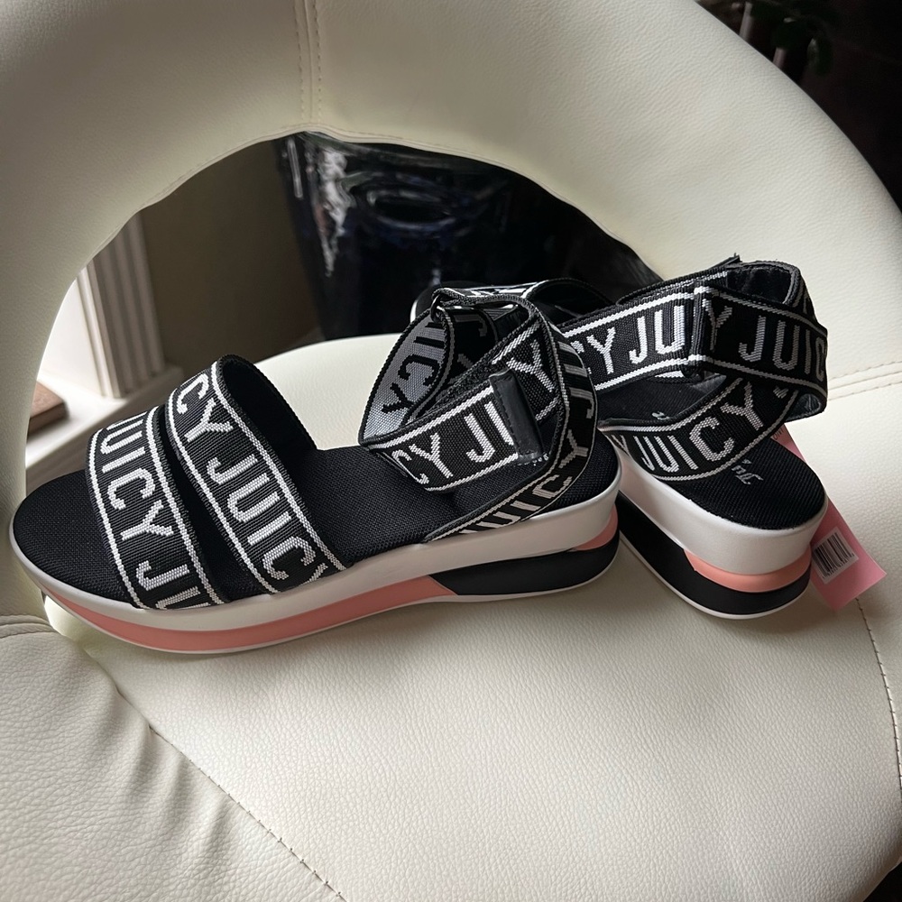 Juicy Couture Impulse Wedge Sandals Strappy Ankle Logo Sz 6 Black White Pink NEW - Picture 6 of 10